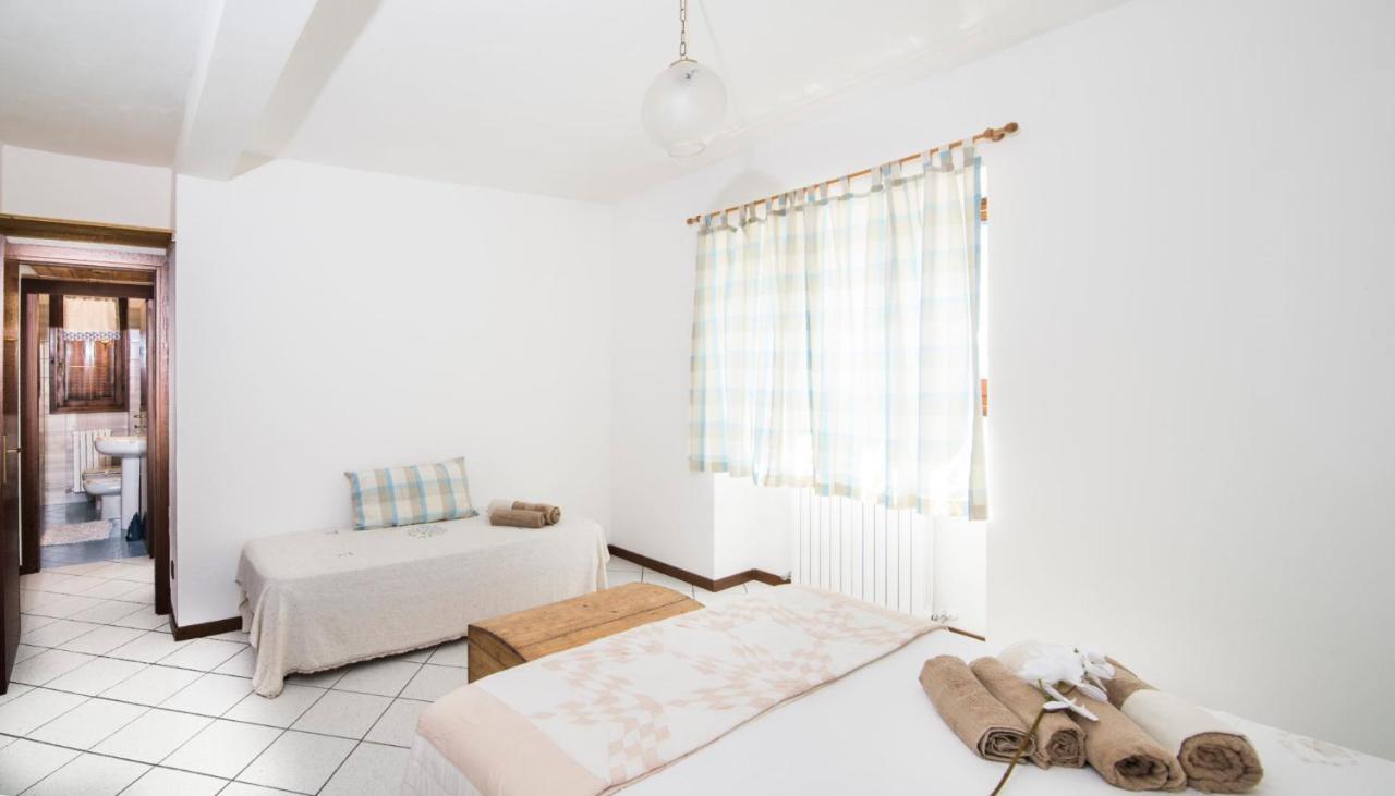 Casa Vacanze Linda Gera Lario Eksteriør billede