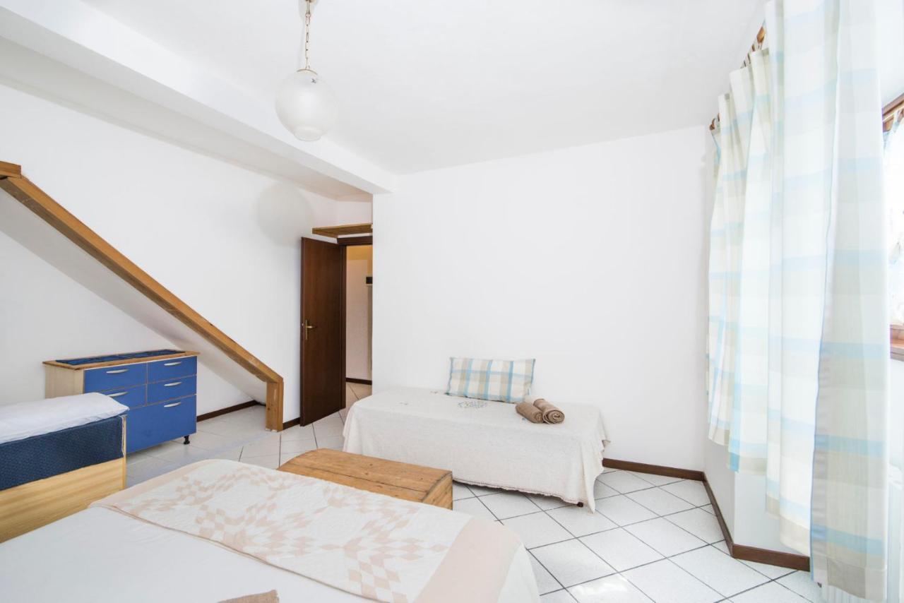 Casa Vacanze Linda Gera Lario Eksteriør billede