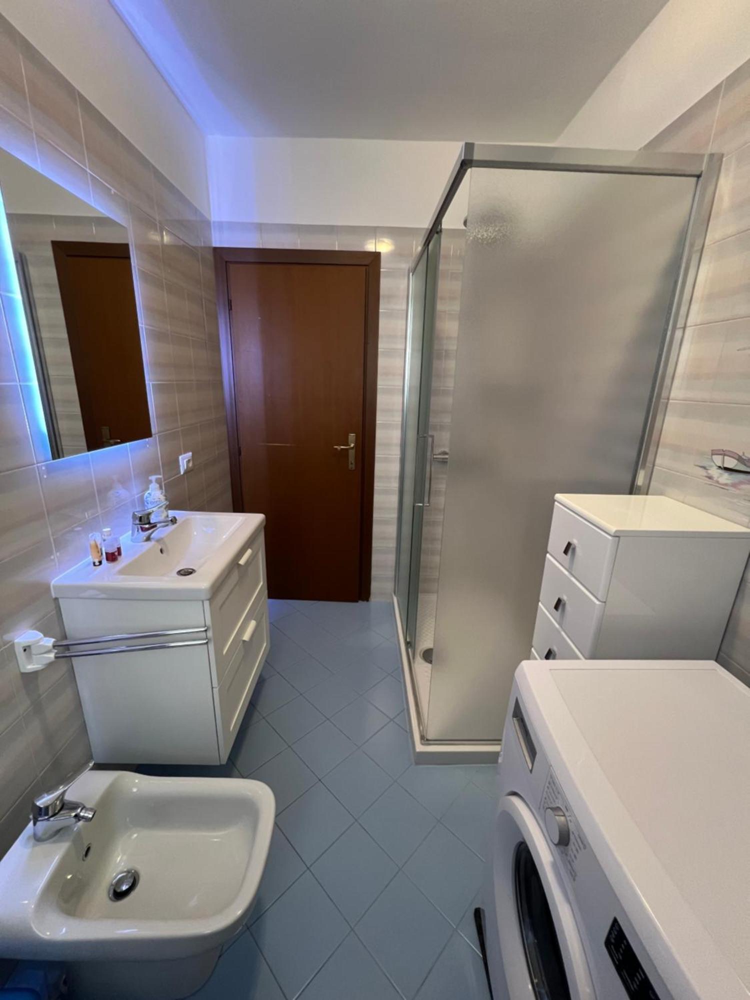 Casa Vacanze Linda Gera Lario Eksteriør billede